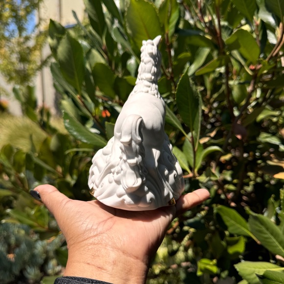 1994 Musical Rotating
Unicorn Porcelain Figurine San
Francisco Music Box Co - Picture 2 of 4